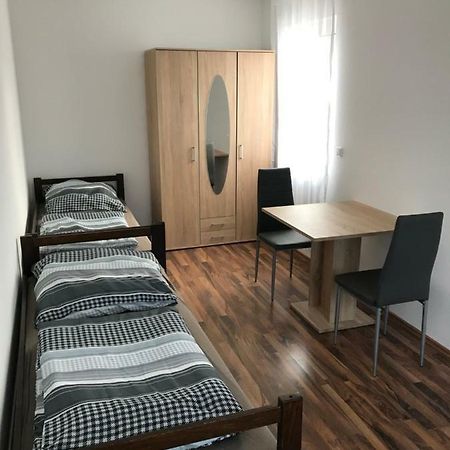 Monteurzimmer Sankt Augustin Exteriör bild