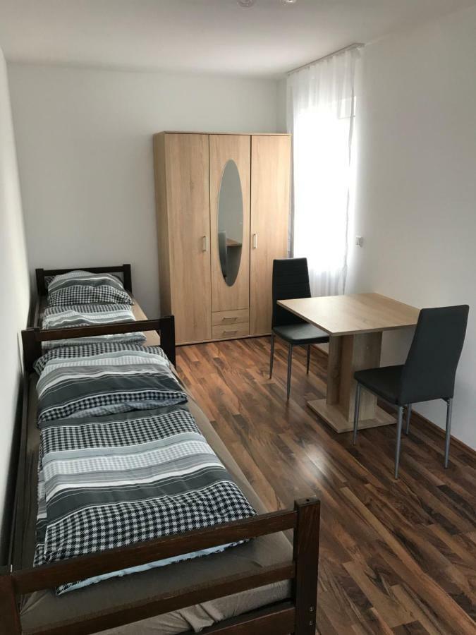 Monteurzimmer Sankt Augustin Exteriör bild