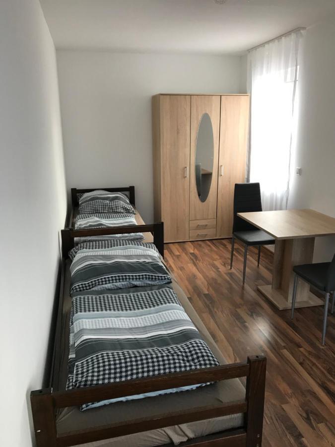 Monteurzimmer Sankt Augustin Exteriör bild